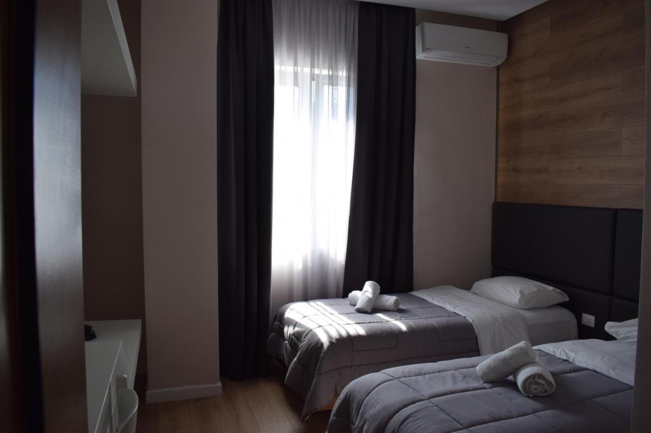 Bluepoint Hotel Tepelene Eksteriør bilde